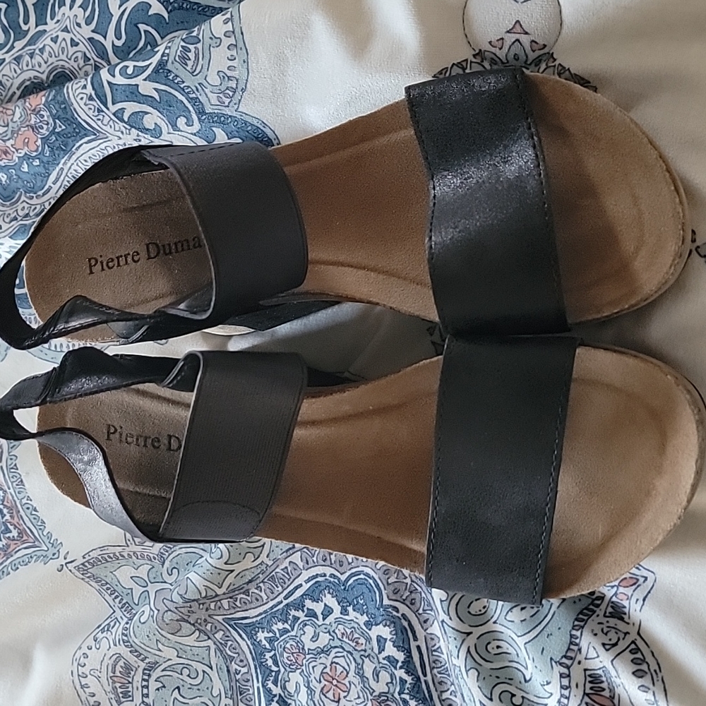 New Pierre Dumas Size 9